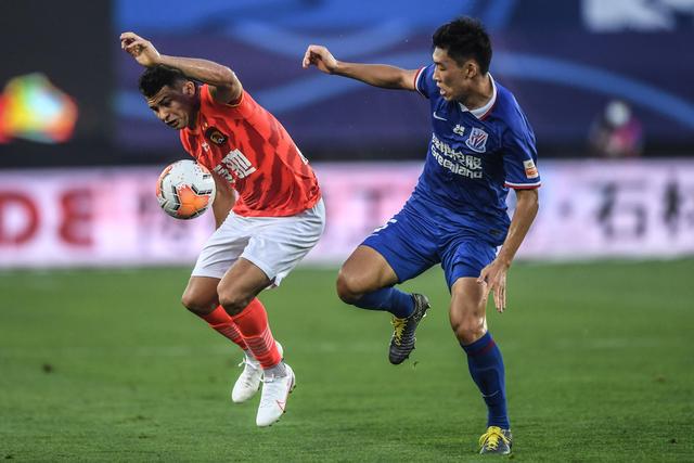 中国男篮1分险胜新西兰 李凯尔18分+致胜抢断